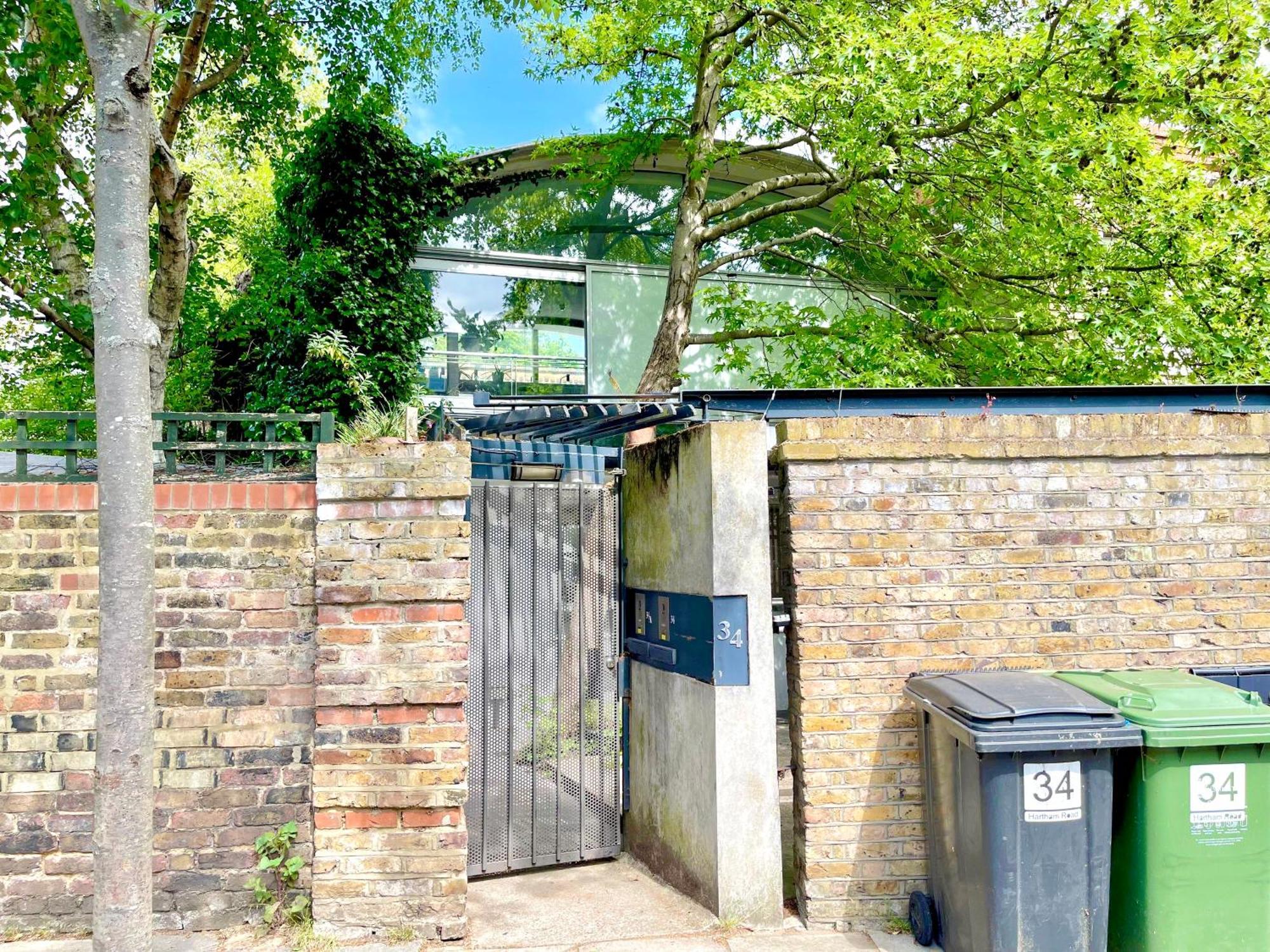 Chic 3 Bedroom Flat With Private Terrace In Holloway Near Finsbury Park Apartment London